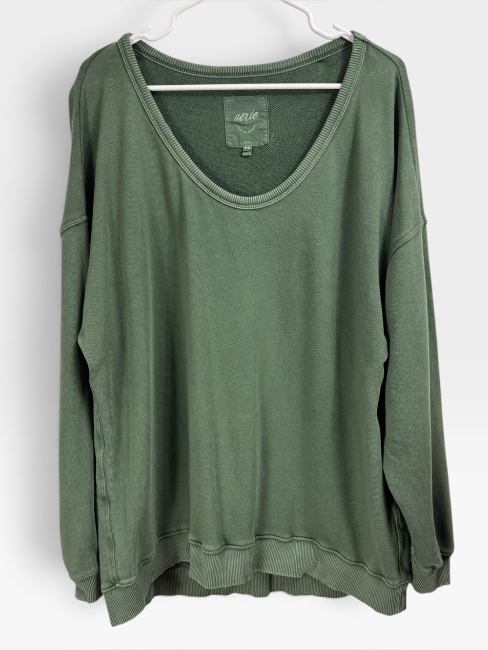 Aerie Oversized Wide Neck Sweatshirt Green Size Medium Cozy Fall Winter